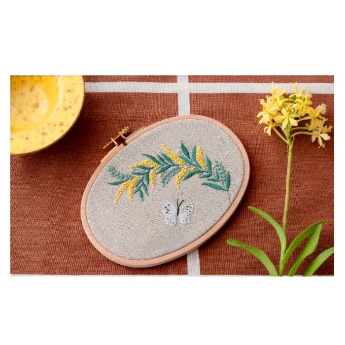 刺繍キット 樋口愉美子 11月 紅葉樹 JPT35 初心者 中級者 手芸 手作り