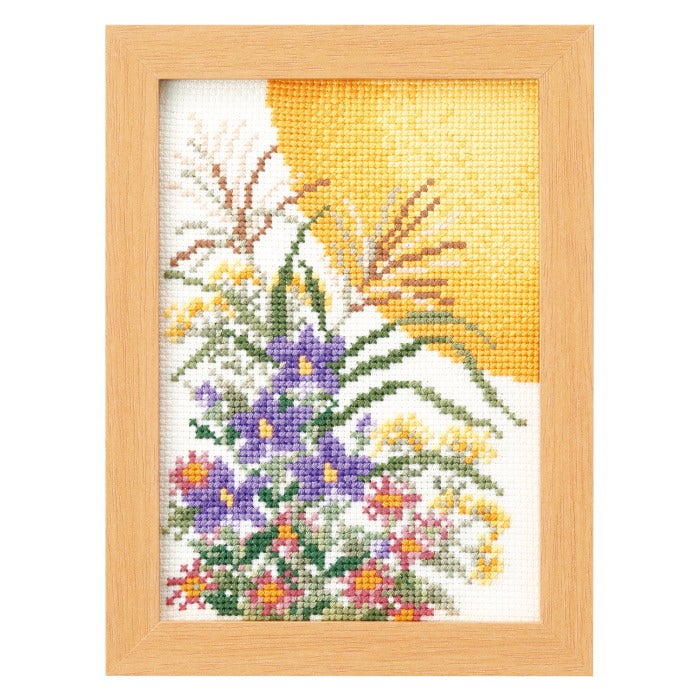 クロスステッチ 刺繍 キット 12ヶ月の小さな花風景 9月 お月見の花飾り